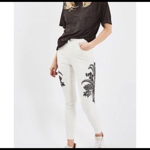 TOPSHOP MOTO White Embroidered Distressed Jean
